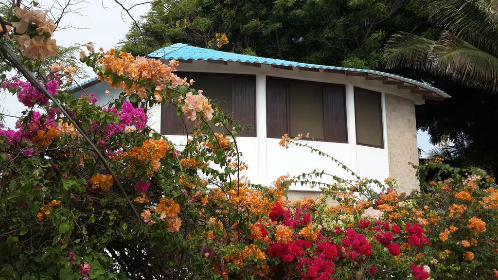 El Jardin De Playas Hotel Exterior photo