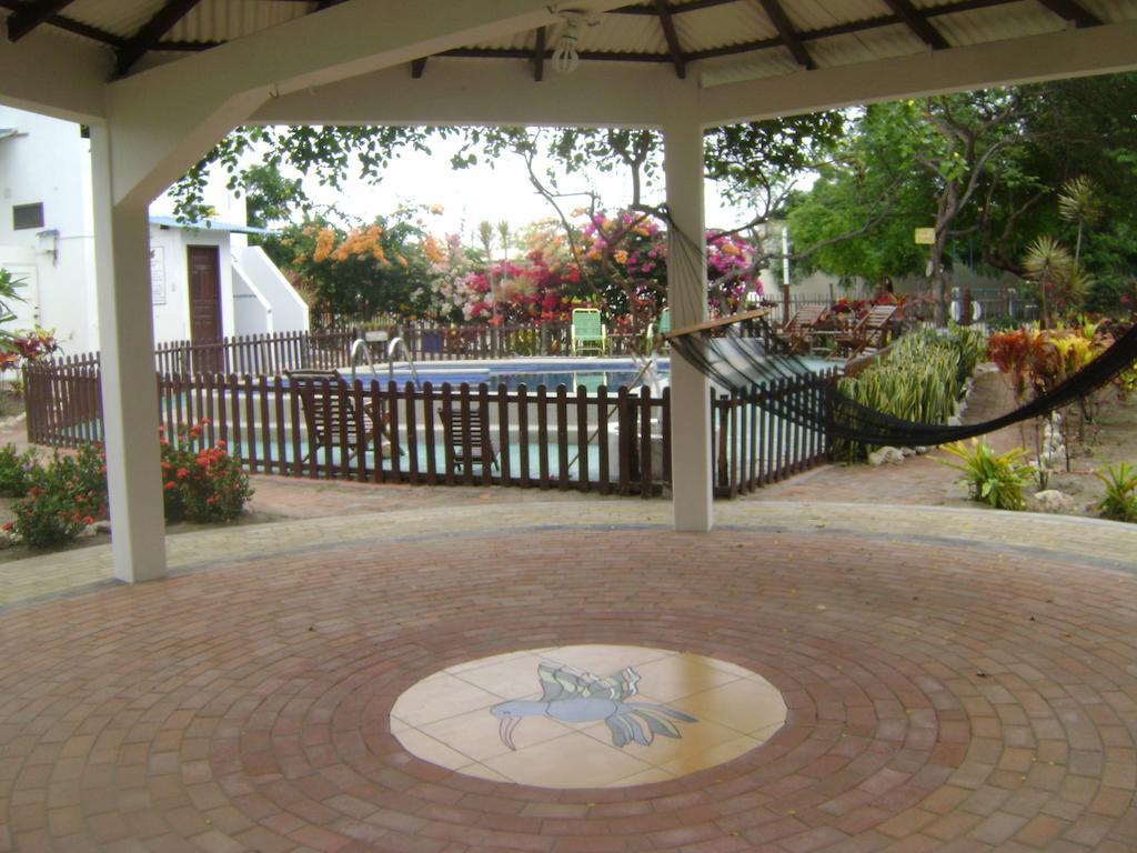 El Jardin De Playas Hotel Exterior photo