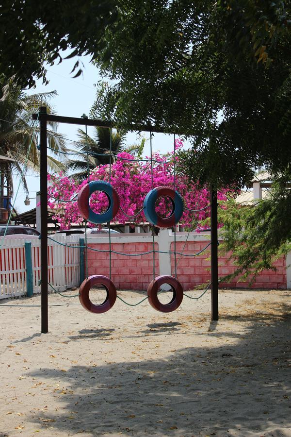 El Jardin De Playas Hotel Exterior photo