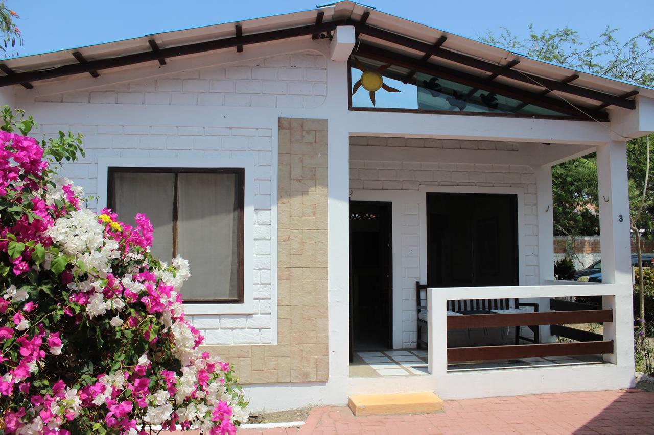 El Jardin De Playas Hotel Exterior photo