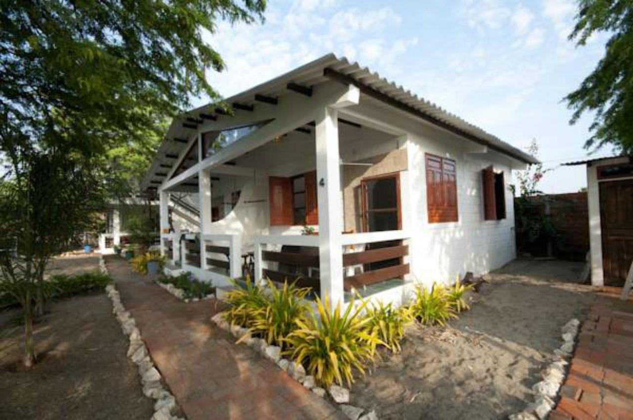 El Jardin De Playas Hotel Exterior photo